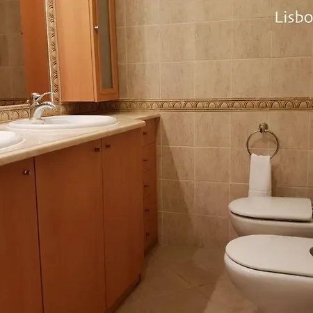 Lisbonsbesthome A 5min Do Aeroporto Lisbon